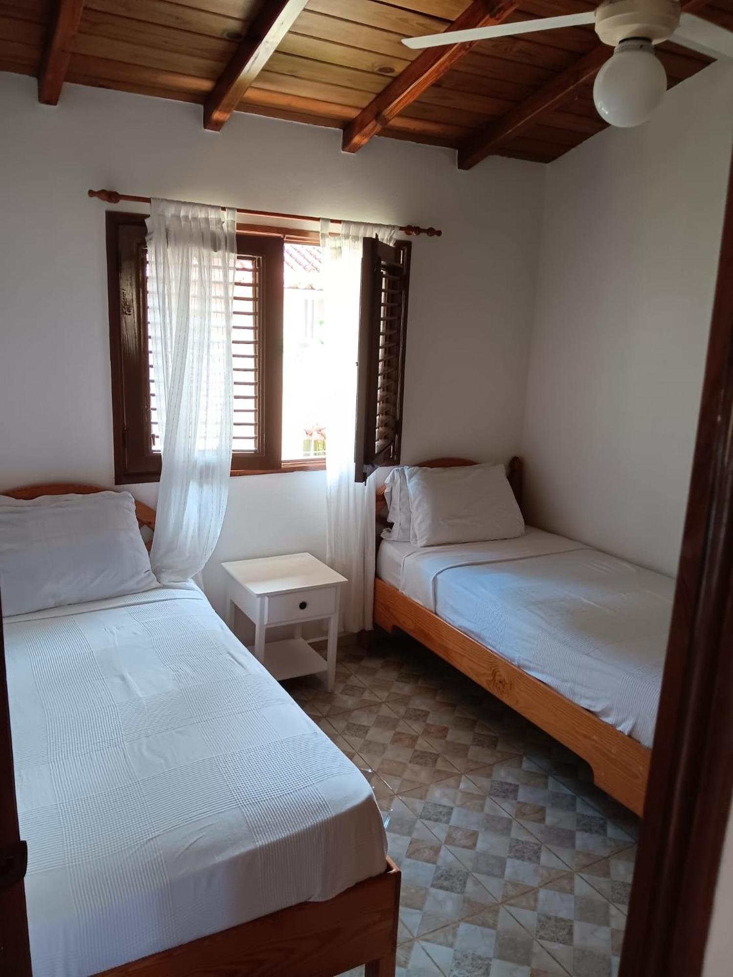Cozy Oceanfront Villa With Direct Beach Access Las Terrenas Luaran gambar
